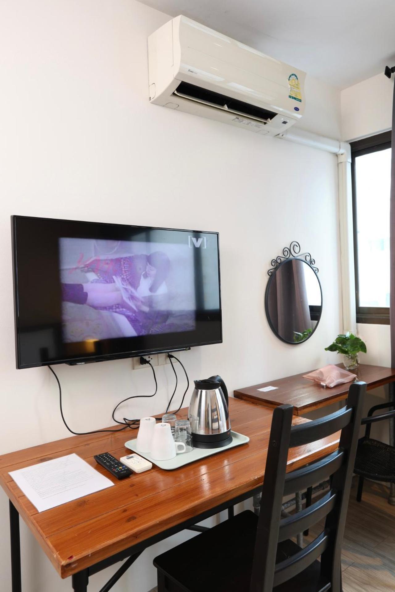 Studio F Sukhumvit Bangkok Exterior photo